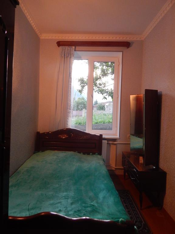 Ineza'S Guest House Kazbegi Quarto foto