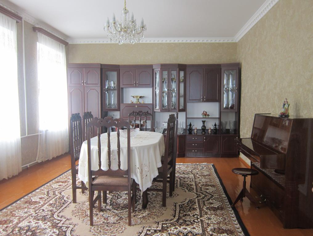 Ineza'S Guest House Kazbegi Quarto foto