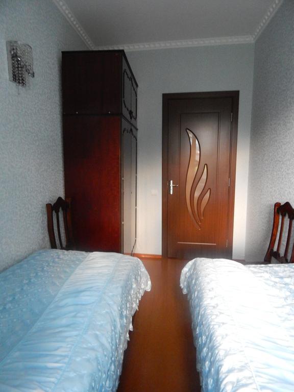 Ineza'S Guest House Kazbegi Quarto foto